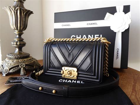 buy used chanel boy bag